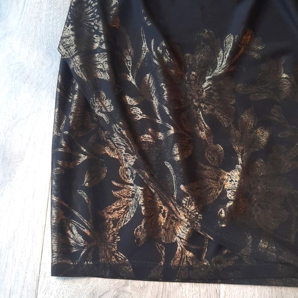 Le Chateau Size XL 100% Polyester One Shoulder Black & Gold Lined Layered Dress - Picture 5 of 7